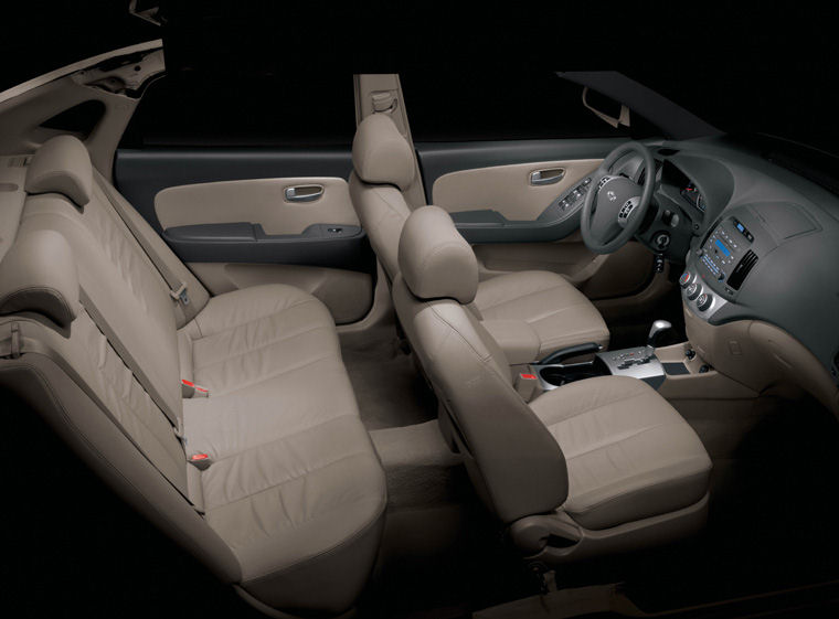 2010 Hyundai Elantra Sedan Interior Picture