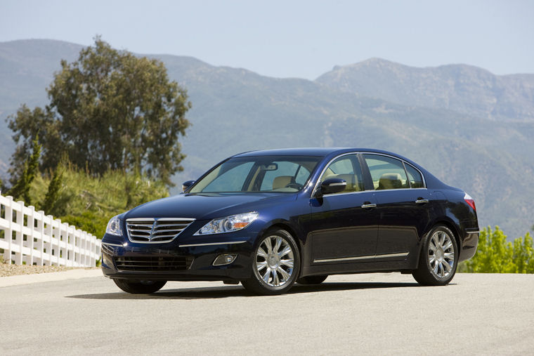 2009 Hyundai Genesis Picture