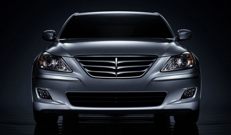 2010 Hyundai Genesis Picture