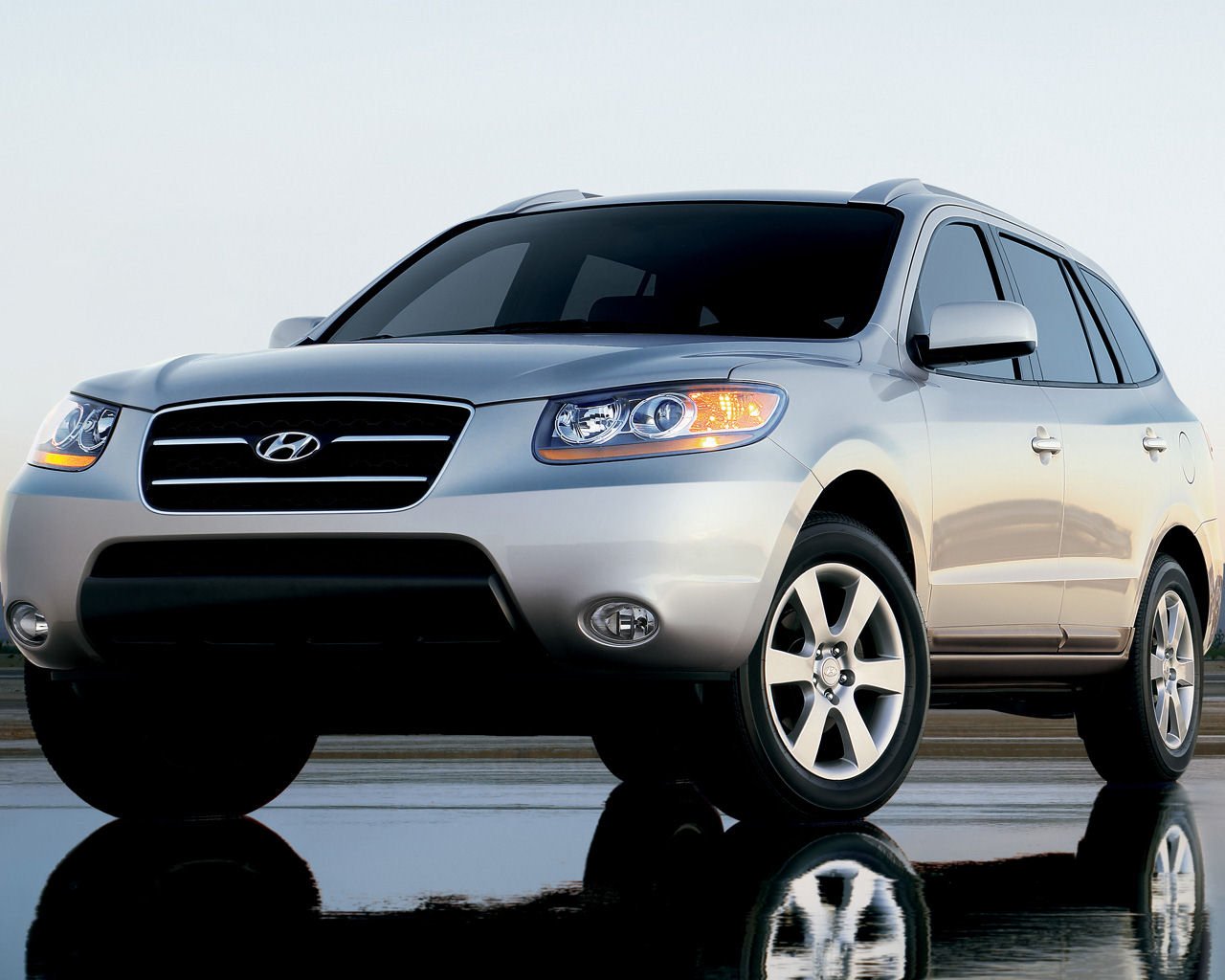 Hyundai Santa Fe Desktop Wallpaper