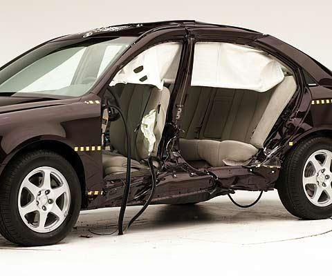 2008 Hyundai Sonata IIHS Side Impact Crash Test Picture