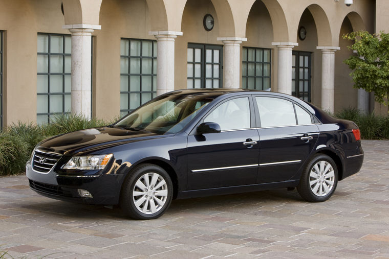 2009 Hyundai Sonata Picture