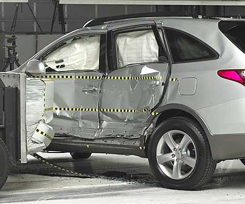 2008 Hyundai Veracruz IIHS Side Impact Crash Test Picture