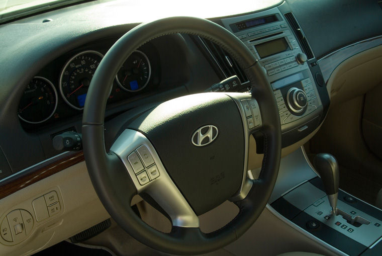 2009 Hyundai Veracruz Interior Picture