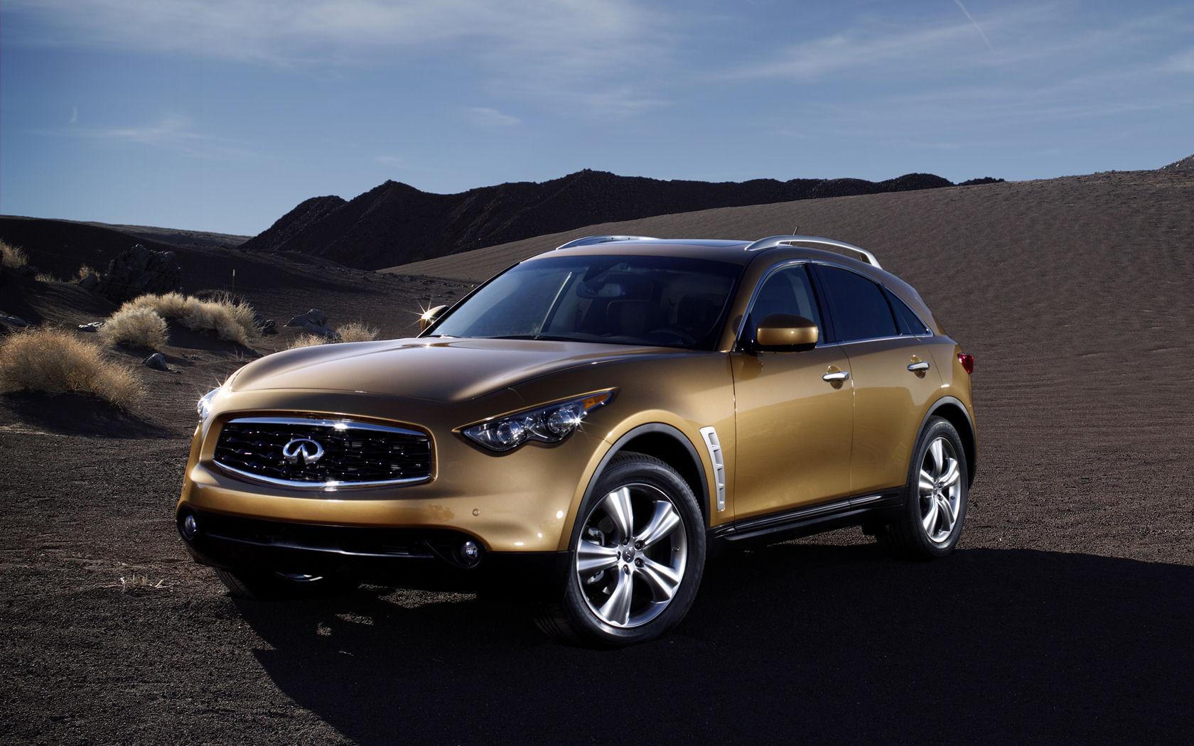 Infiniti FX Desktop Wallpaper