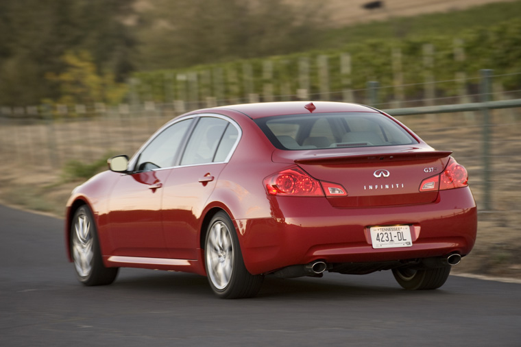 2009 Infiniti G37S Picture