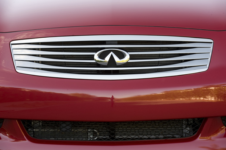 2009 Infiniti G37S Grille Picture