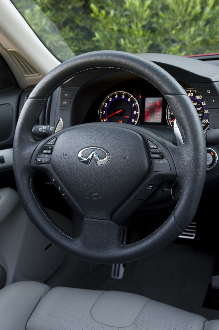 2009 Infiniti G37S Interior Picture