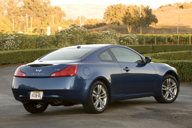 2010 Infiniti G37x Coupe Picture