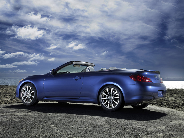 2010 Infiniti G37 Convertible Picture