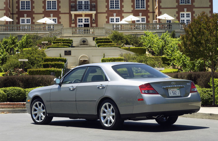 2003 Infiniti M45 Picture