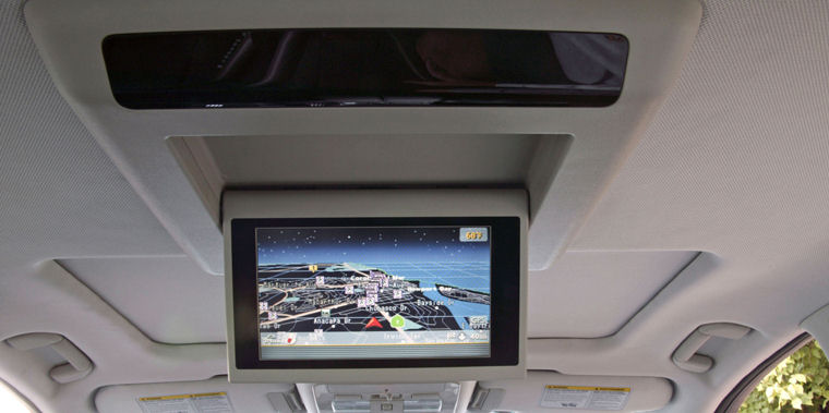 2006 Infiniti M35 Overhead Screen Picture