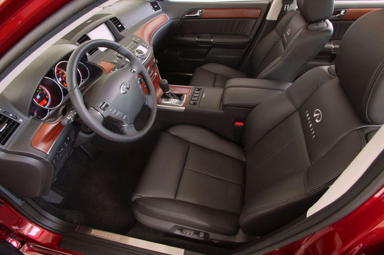2007 Infiniti M45 Front Seats Picture