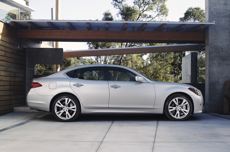 2011 Infiniti M37 Picture