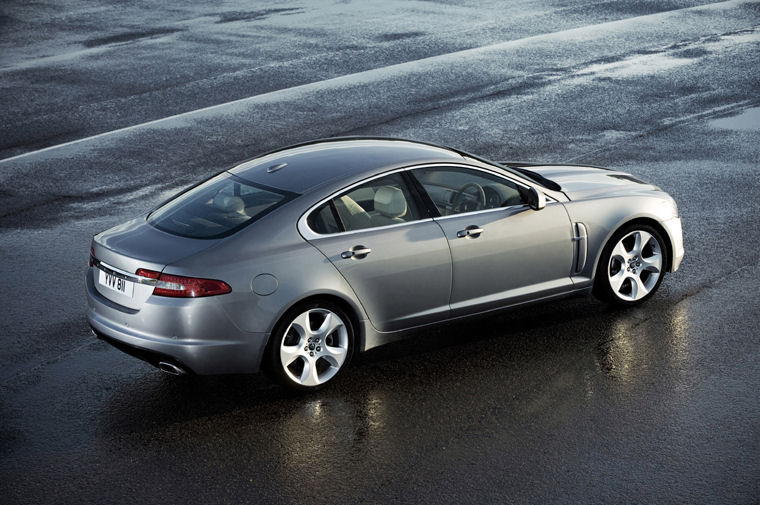 2009 Jaguar XF Picture