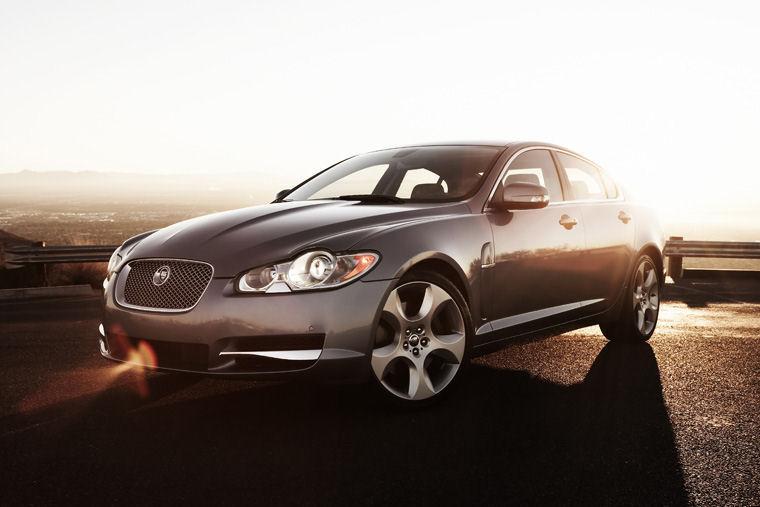 2011 Jaguar XF Picture