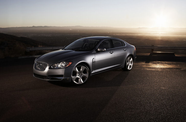 2011 Jaguar XF Picture