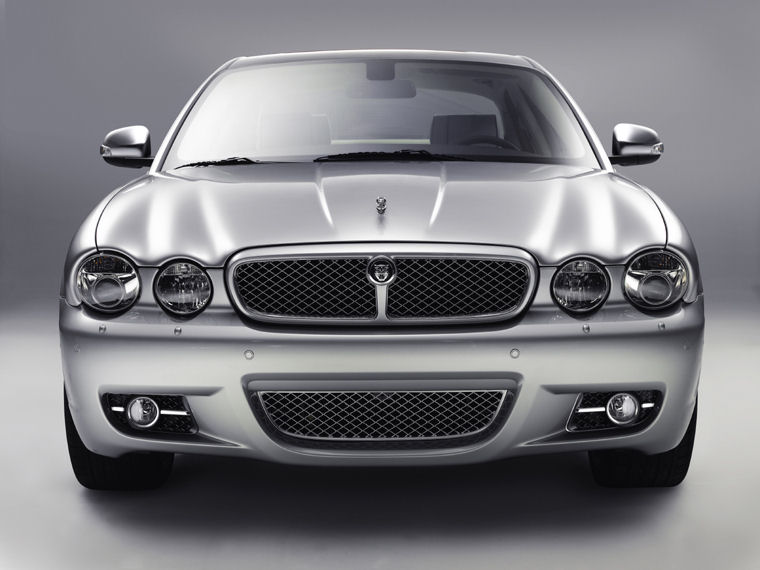 2008 Jaguar XJ8 Picture