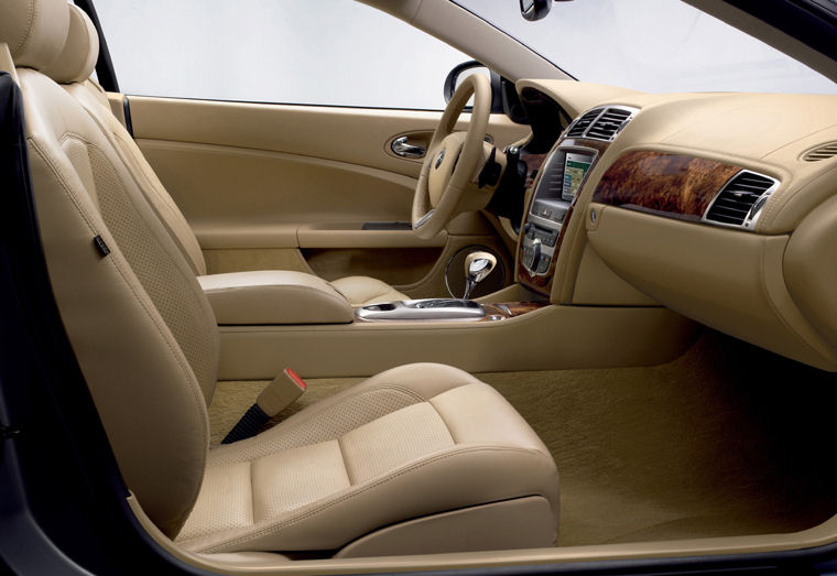 2008 Jaguar XK Front Seats Picture