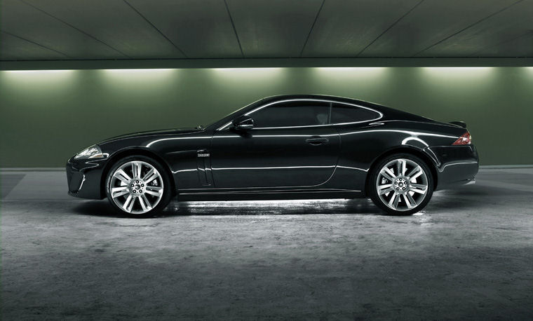 2011 Jaguar XKR Picture