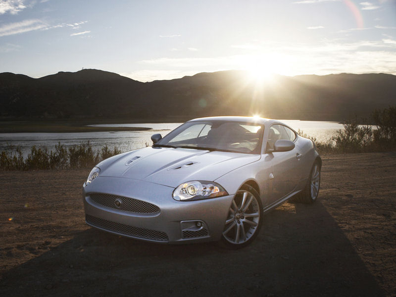 Jaguar XK Desktop Wallpaper