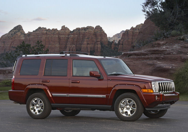 2010 Jeep Commander Picture