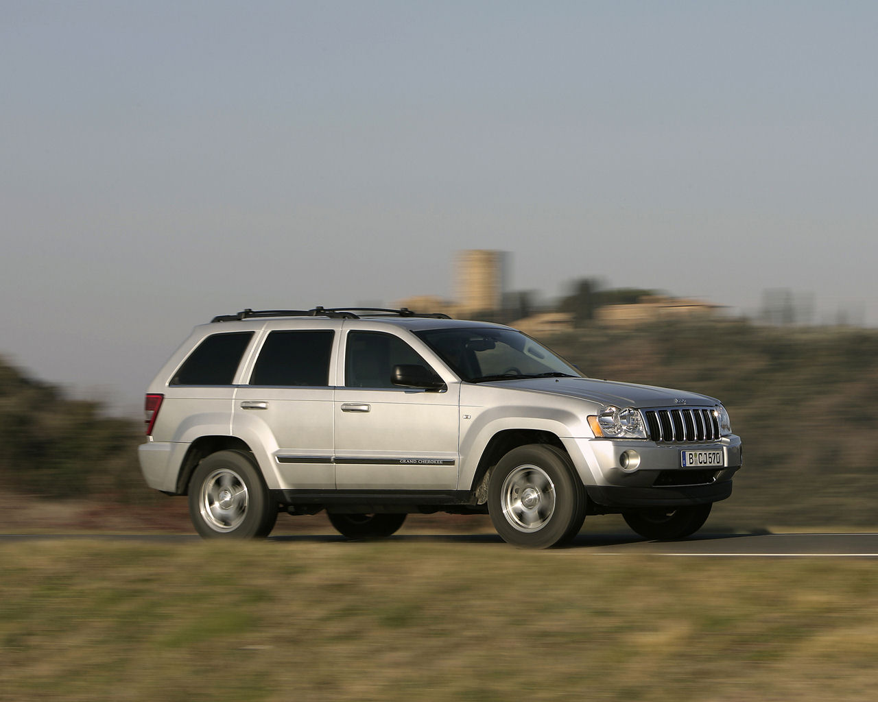 Jeep Grand Cherokee Desktop Wallpaper