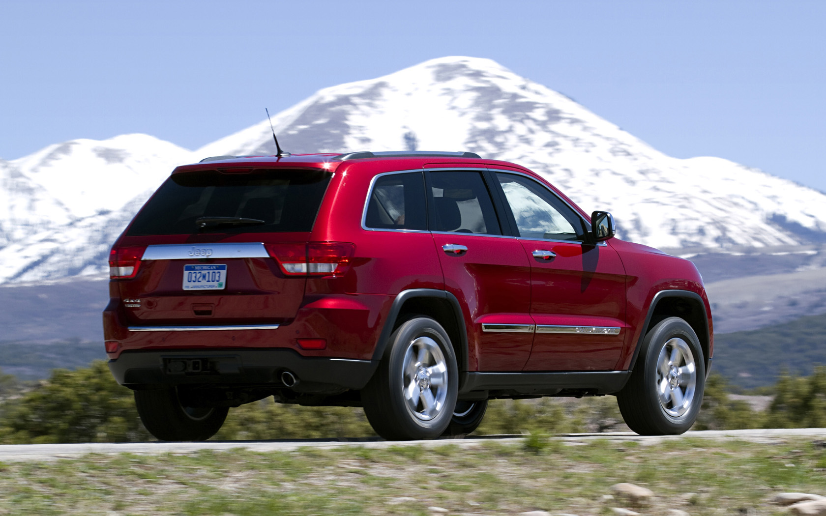 Jeep Grand Cherokee Desktop Wallpaper