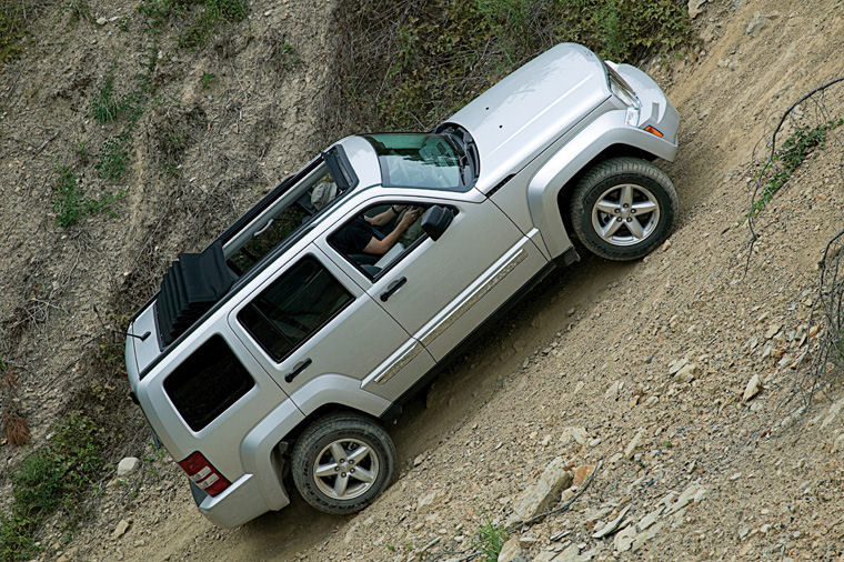 2008 Jeep Liberty Limited 4WD Picture