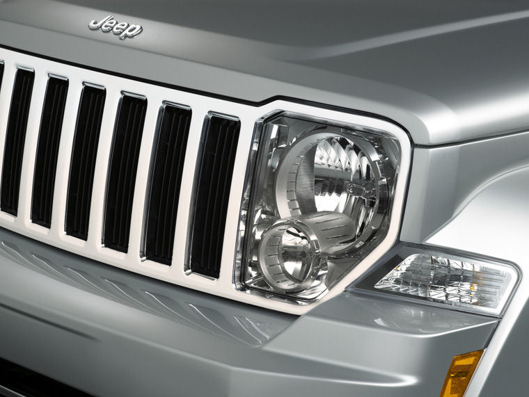 2008 Jeep Liberty Limited 4WD Headlight Picture