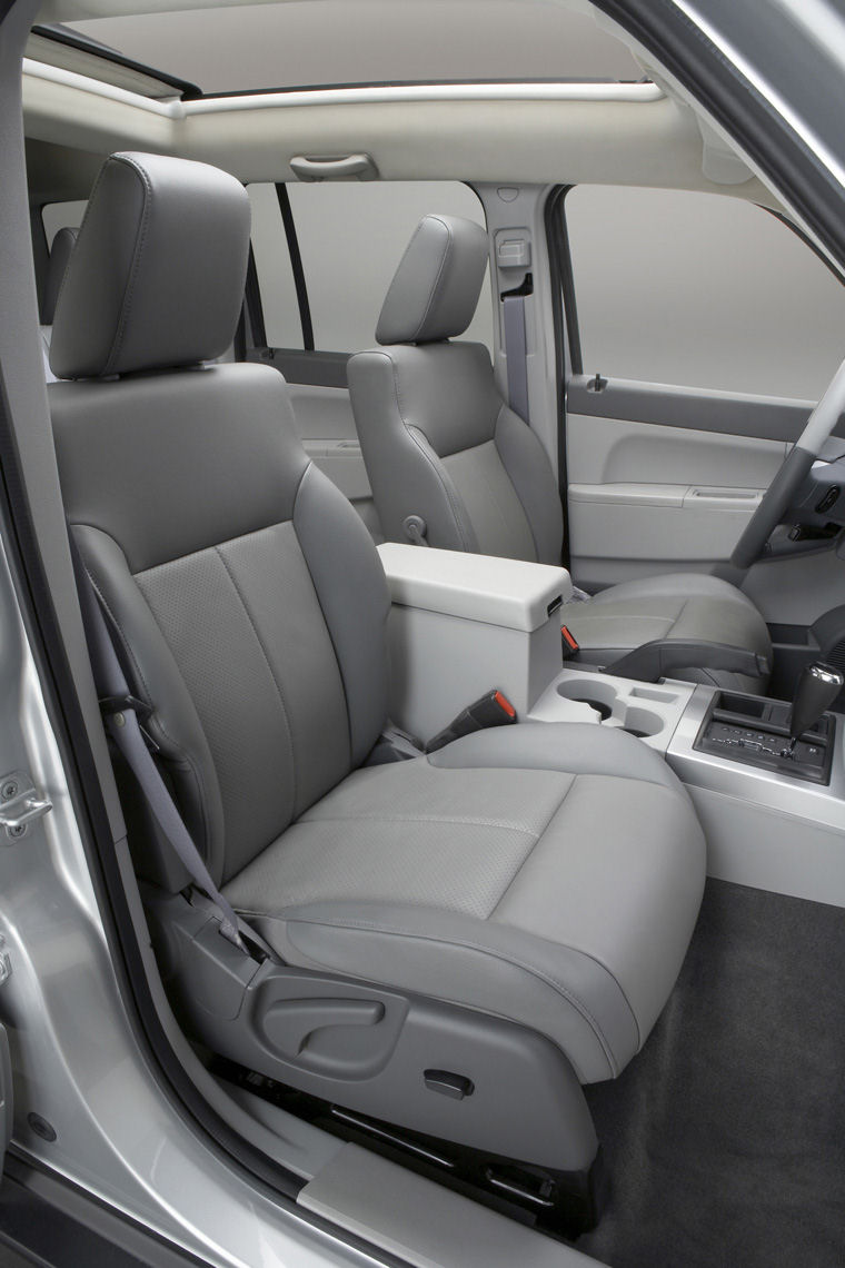 2009 Jeep Liberty Limited 4WD Front Seats Picture