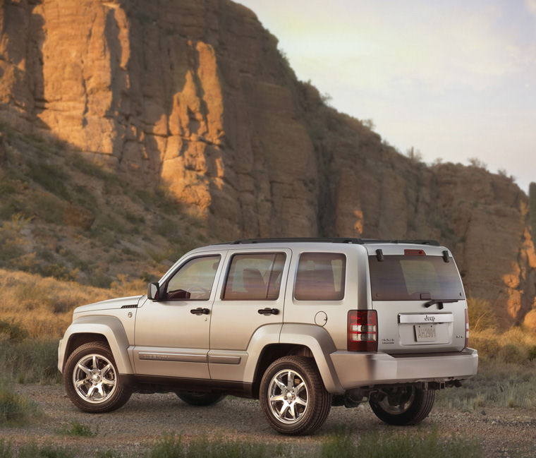 2010 Jeep Liberty Limited 4WD Picture