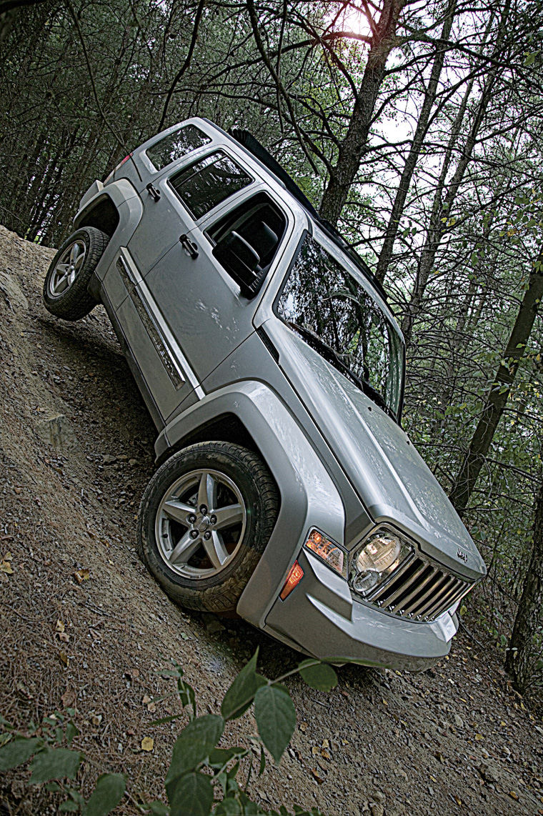 2010 Jeep Liberty Limited 4WD Picture