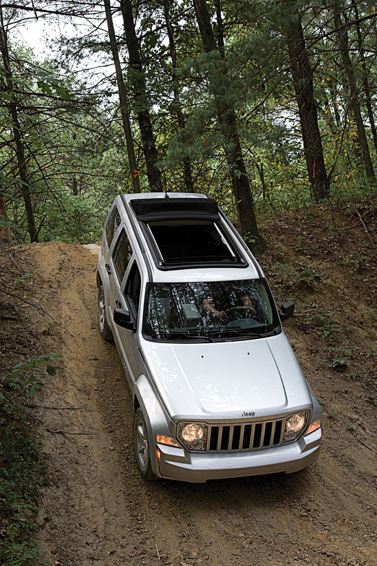 2010 Jeep Liberty Limited 4WD Picture