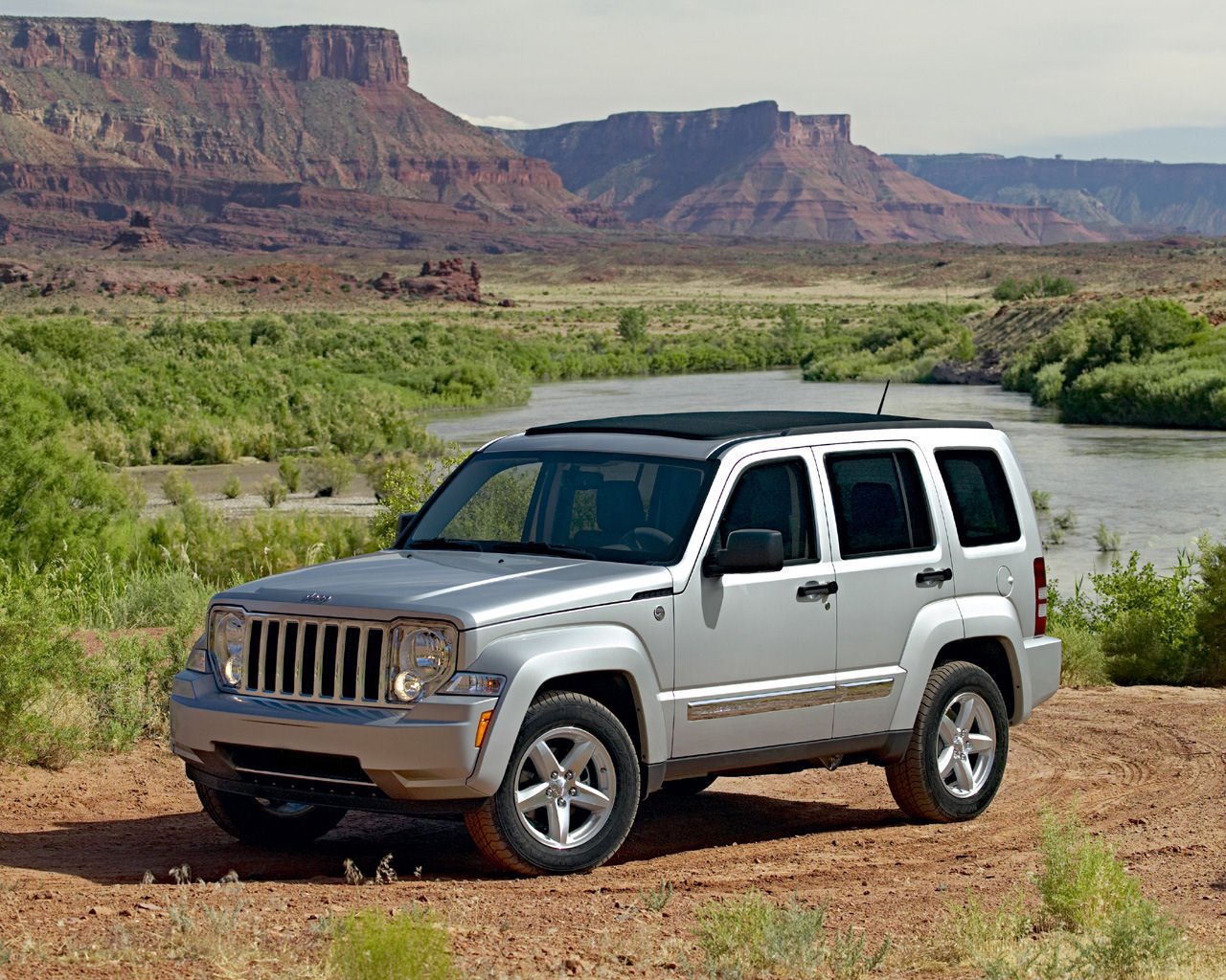 Jeep Liberty Desktop Wallpaper