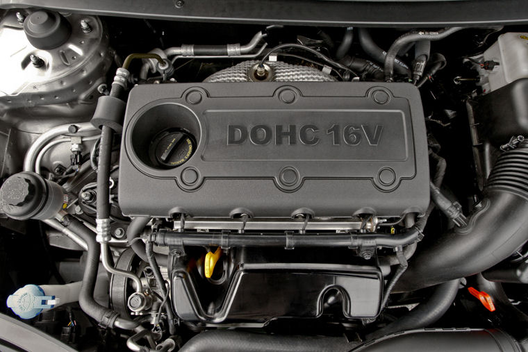 2010 Kia Forte SX 2.4L 4-cylinder Engine Picture