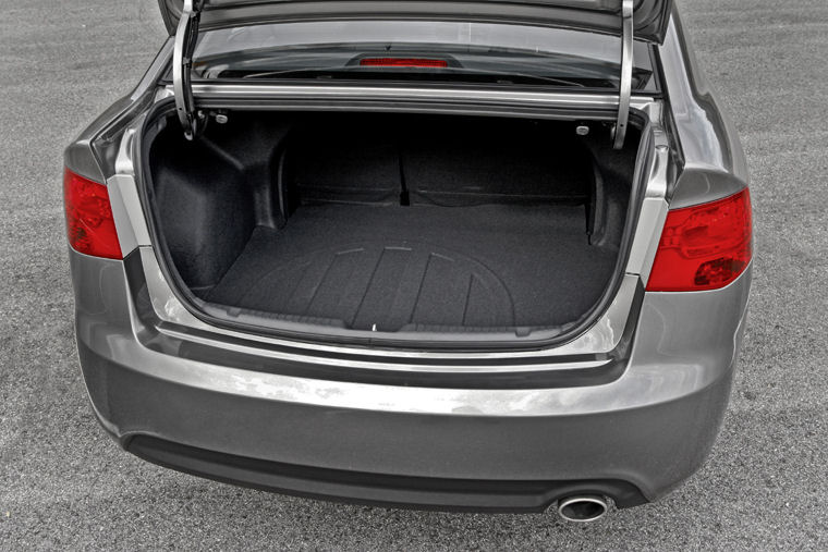 2010 Kia Forte SX Trunk Picture