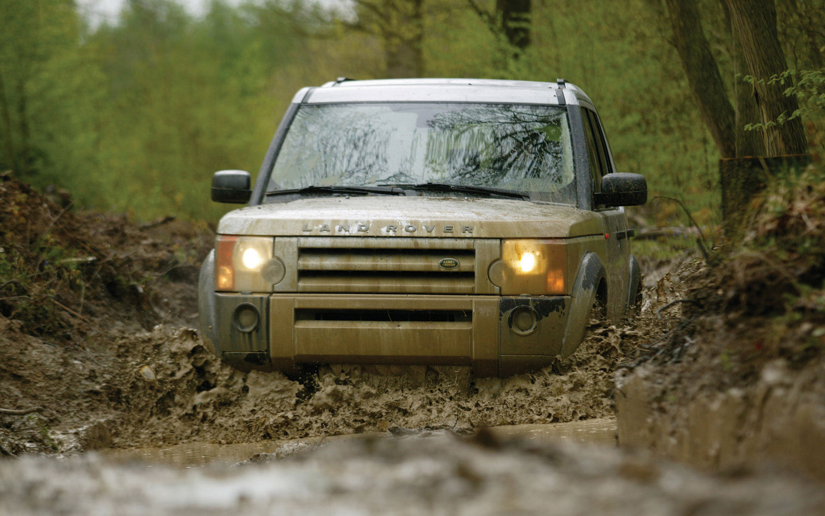 Land Rover LR3 Desktop Wallpaper