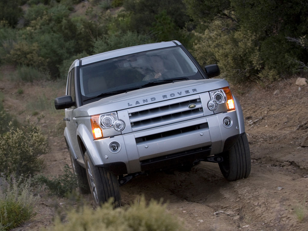 Land Rover LR3 Desktop Wallpaper