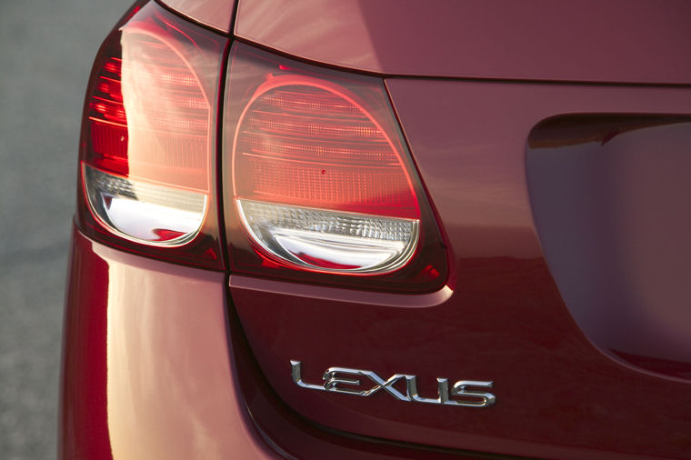 2006 Lexus GS 300 Tail Light Picture