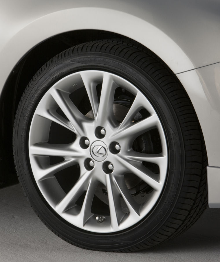 2010 Lexus HS250h Rim Picture