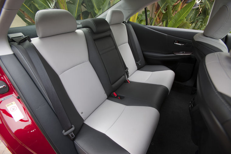 2010 Lexus HS 250h Rear Seats Picture