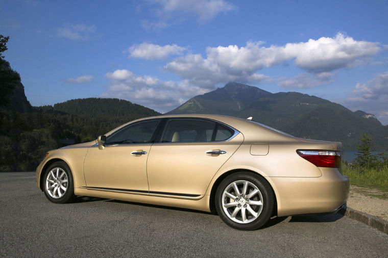 2008 Lexus LS 460L Picture