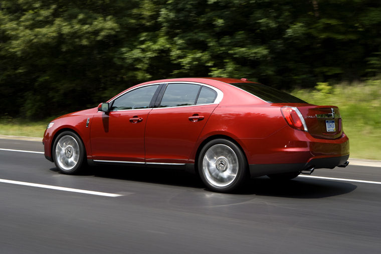 2009 Lincoln MKS Picture