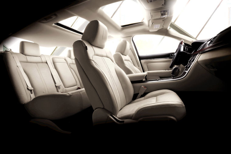 2009 Lincoln MKS Interior Picture