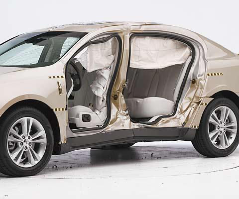 2009 Lincoln MKS IIHS Side Impact Crash Test Picture