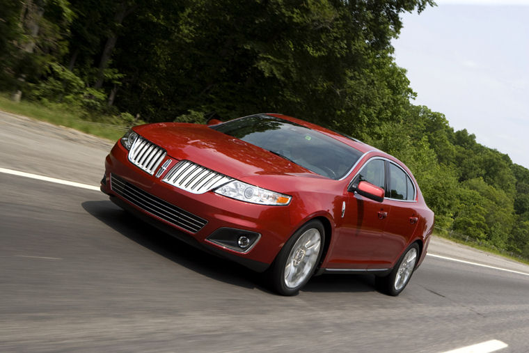 2011 Lincoln MKS Picture