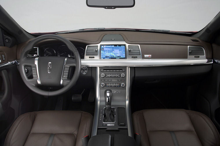 2011 Lincoln MKS EcoBoost Cockpit Picture