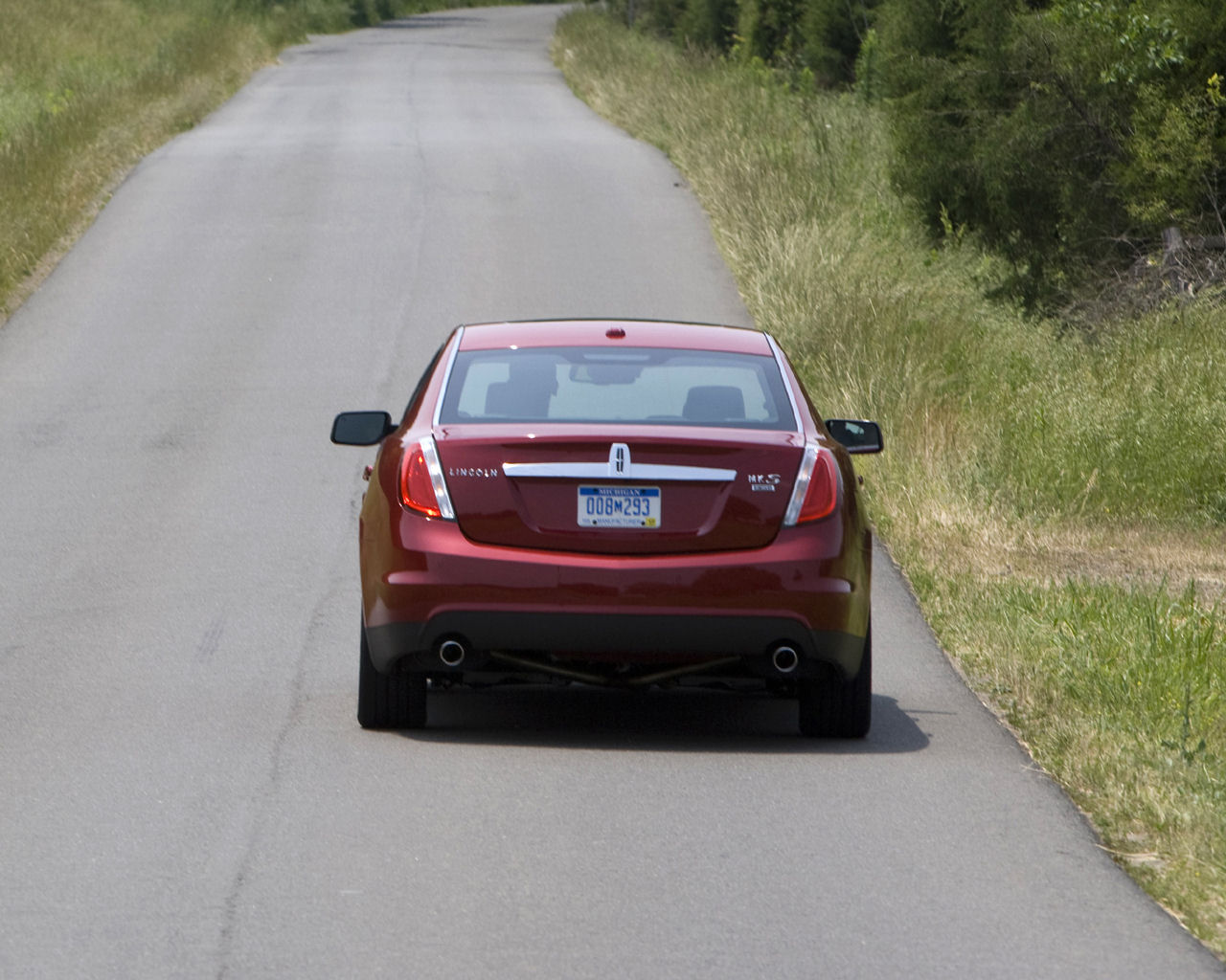 Lincoln MKS Desktop Wallpaper