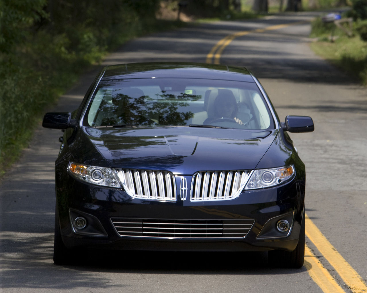 Lincoln MKS Desktop Wallpaper